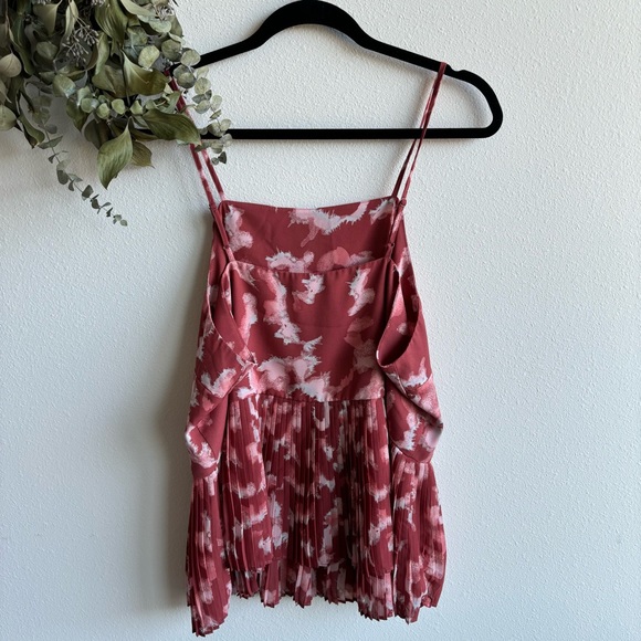 Nine West | Red & Pink Ruffle Tank - Picture 7 of 7